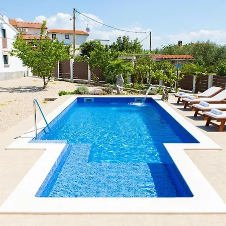 Bodulova Villa *