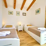 Vila Bodulova Polje (Krk)