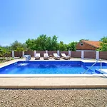 Vila Bodulova *