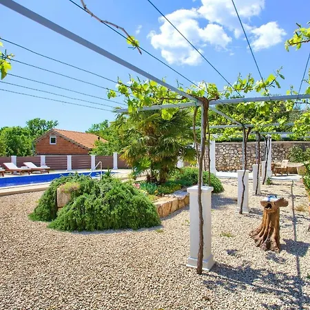 Willa Bodulova Polje (Krk)